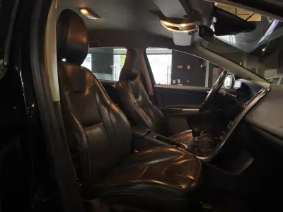 Volvo XC 60 2012 - 16990 EUR, 201000 km - AUTO.MOTO.pt - 201000km - foto 34 de 35