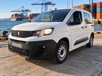 Peugeot Partner 2021 - 14990 EUR, 160973 km - 160973km - foto 1 de 32