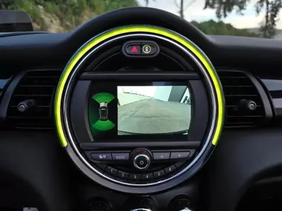 MINI 2024 - 20900 EUR, 50900 km - AUTO.MOTO.pt - 50900km - foto 20 de 35