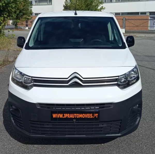 Citroën e-Berlingo 2023 - 17990 EUR, 29950 km - 29950km - foto 2 de 21