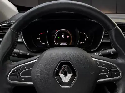 Renault Kadjar 2018 - 13900 EUR, 11900 km - 11900km - foto 9 de 29