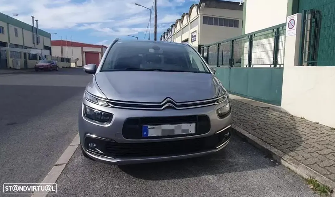 Citroën C4 Spacetourer 2020 - 17500 EUR, 220000 km - AUTO.MOTO.pt - 220000km - foto 15 de 18