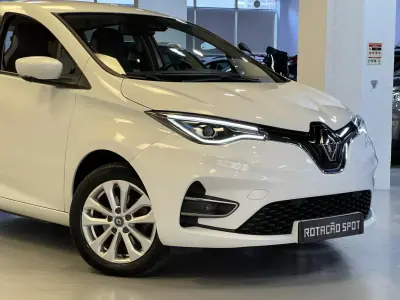 Renault Zoe 2020 - 15990 EUR, 67000 km - 67000km - foto 28 de 32