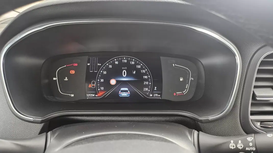 Renault Mégane Break 2020 - 16900 EUR, 127254 km - 127254km - foto 7 de 10
