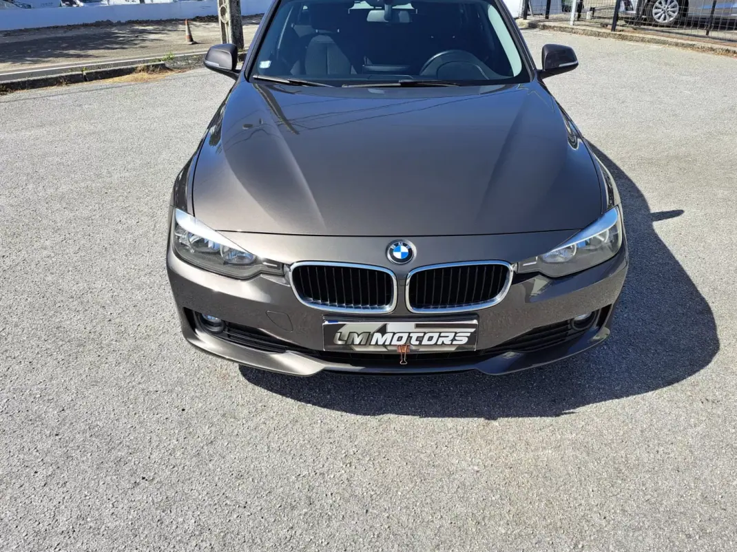 BMW 316 2014 - 12500 EUR, 242064 km - AUTO.MOTO.pt - 242064km - foto 3 de 48