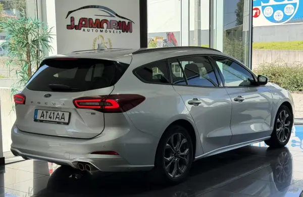 Ford Focus SW 1.0 EcoBoost MHEV ST-Line Design SIP 2022 Gasolina — 112 017 km Ford Focus SW 1.0 EcoBoost MHEV ST-Line Design SIP 2022 Gasolina