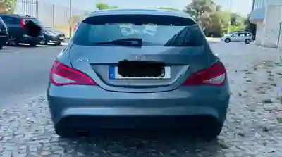 Mercedes-Benz CLA 180 2015 — foto 6 de 13