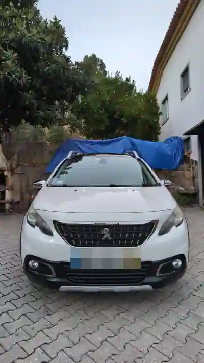 Peugeot 2008 2017 - 10990 EUR, 83000 km - foto 1 de 8