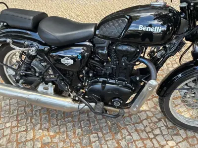 Benelli 302S 2022 - 3650 EUR, 1922 km - AUTO.MOTO.pt - 1922km - foto 9 de 12