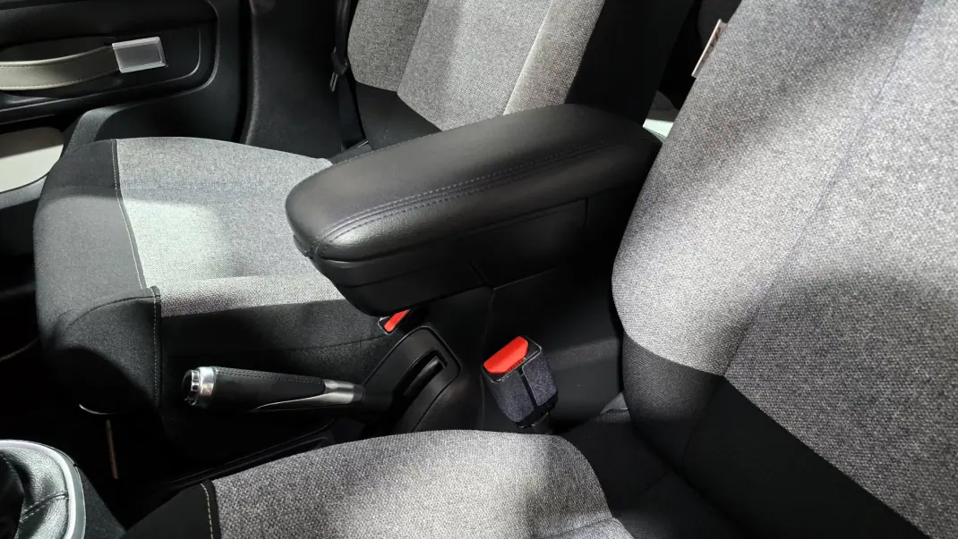 Citroën C3 2019 - 12750 EUR, 56334 km - AUTO.MOTO.pt - 56334km - foto 55 de 75