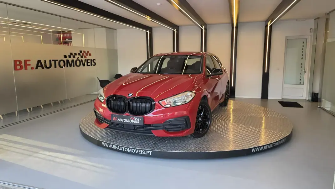 BMW 116 2021 - 20900 EUR, 61015 km - AUTO.MOTO.pt - 61015km - foto 12 de 57