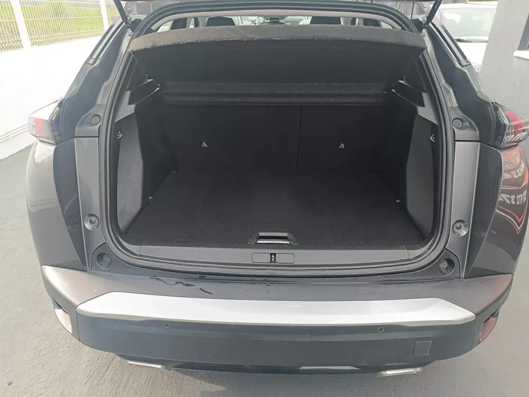 Peugeot 2008 2020 - 15900 EUR, 124990 km - AUTO.MOTO.pt - 124990km - foto 17 de 37