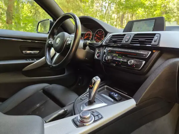 BMW 418 Gran Coupé 2015 - 17900 EUR, 250000 km - AUTO.MOTO.pt - 250000km - foto 18 de 22