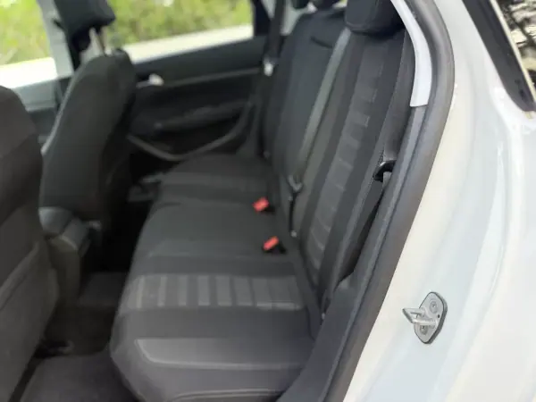 Peugeot 308 SW 2016 - 10999 EUR, 100000 km - AUTO.MOTO.pt - 100000km - foto 13 de 18