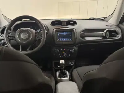 Jeep Renegade 2019 - 16990 EUR, 89500 km - AUTO.MOTO.pt - 89500km - foto 23 de 24