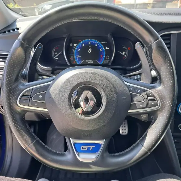 Renault Mégane 2016 - 16890 EUR, 112000 km - AUTO.MOTO.pt - 112000km - foto 5 de 12