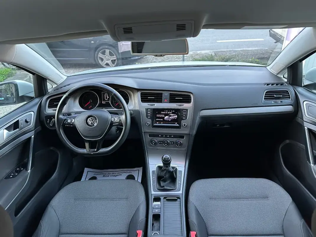 Volkswagen Golf Variant 2015 - 14000 EUR, 161500 km - AUTO.MOTO.pt - 161500km - foto 46 de 55