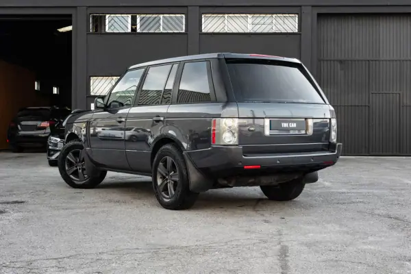 Land Rover Range Rover 2002 - 17800 EUR, 270400 km - AUTO.MOTO.pt - 270400km - foto 2 de 26