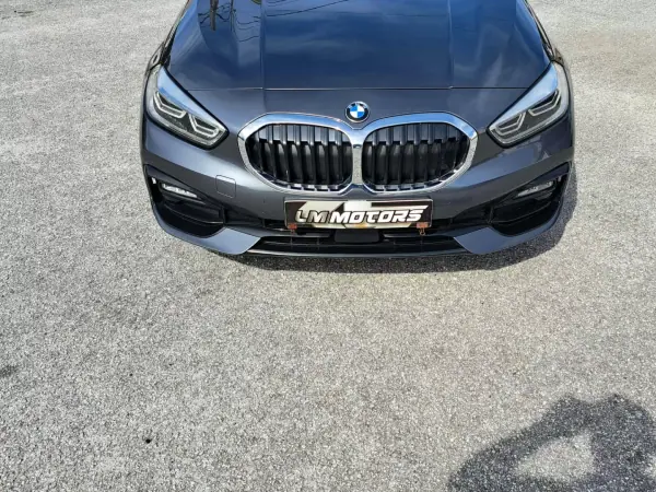 BMW 116 2020 — foto 3 de 51