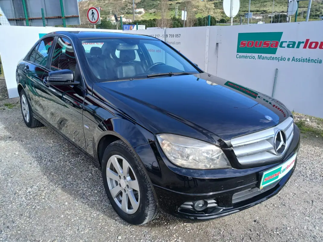 Mercedes-Benz C 200 2010 - 10250 EUR, 208074 km - AUTO.MOTO.pt - 208074km - foto 4 de 23