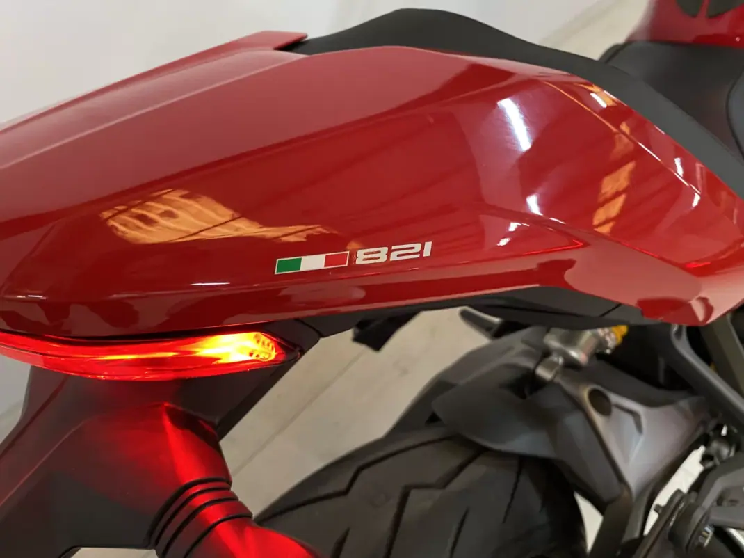 Ducati Monster 1000 2018 - 9950 EUR, 10707 km - AUTO.MOTO.pt - 10707km - foto 15 de 19