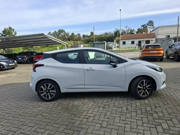 Nissan Micra 2022 - 14850 EUR, 43800 km - AUTO.MOTO.pt - 43800km - foto 5 de 27