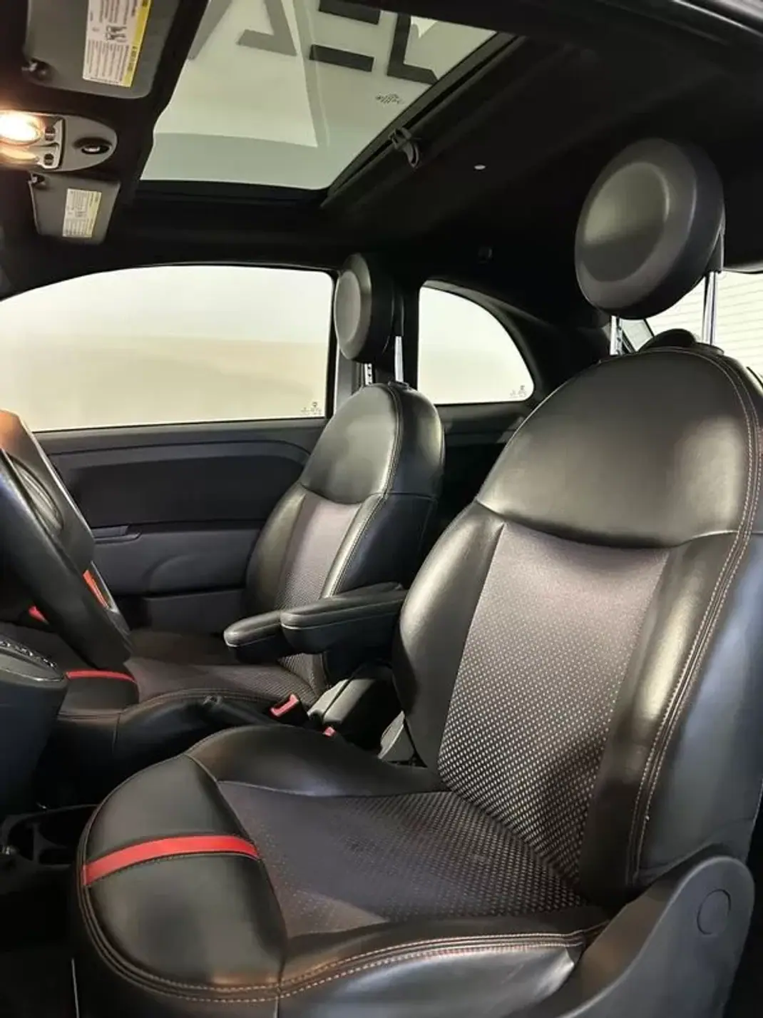 Fiat 500e 2015 - 10750 EUR, 89000 km - AUTO.MOTO.pt - 89000km - foto 3 de 26