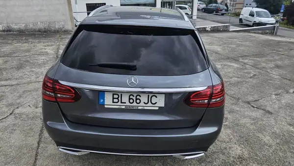 Mercedes-Benz C 220 D Avantgarde 2021 Diesel