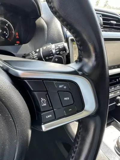 Jaguar F-Pace 2018 - 22500 EUR, 146000 km - AUTO.MOTO.pt - 146000km - foto 54 de 69