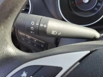 Fiat Punto 2017 - 8900 EUR, 69772 km - AUTO.MOTO.pt - 69772km - foto 30 de 39