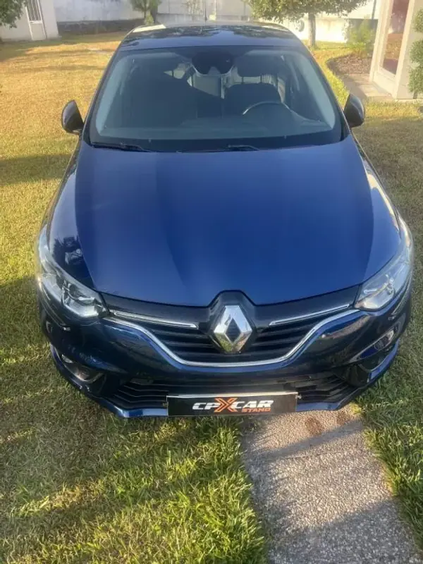 Renault Mégane Coupe 2017 - 14490 EUR, 193200 km - AUTO.MOTO.pt - 193200km - foto 3 de 13