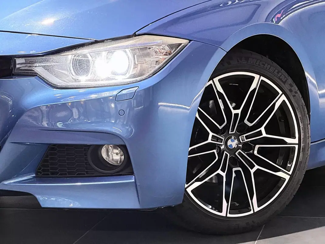 BMW 318 2013 - 16990 EUR, 249800 km - AUTO.MOTO.pt - 249800km - foto 21 de 38