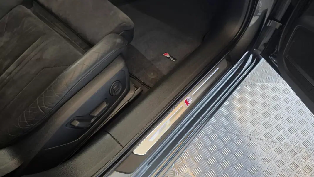 Audi A6 Avant 2019 - 37900 EUR, 139748 km - 139748km - foto 60 de 66