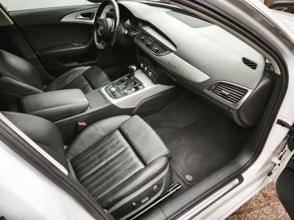 Audi A6 Avant 2012 - 21500 EUR, 246000 km - AUTO.MOTO.pt - 246000km - foto 21 de 32