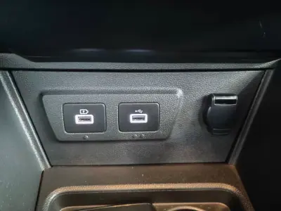 Dacia Duster 2023 - 16750 EUR, 65400 km - AUTO.MOTO.pt - 65400km - foto 30 de 35