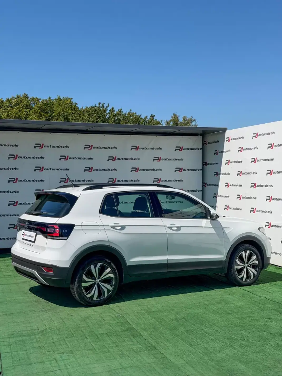 Volkswagen T-Cross 2019 - 18500 EUR, 43397 km - 43397km - foto 11 de 24