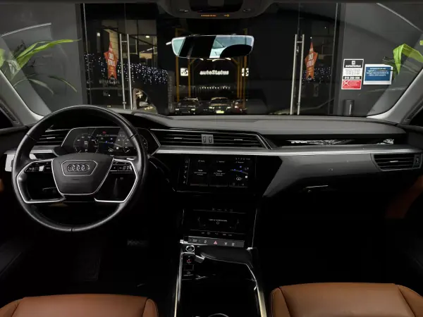 Audi Q8 e-Tron Sportback 2024 - 54990 EUR, 24200 km - AUTO.MOTO.pt - 24200km - foto 17 de 34