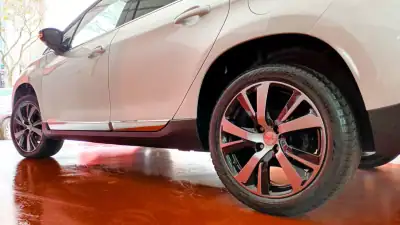 Peugeot 2008 2015 - 11490 EUR, 92490 km - AUTO.MOTO.pt - 92490km - foto 12 de 72