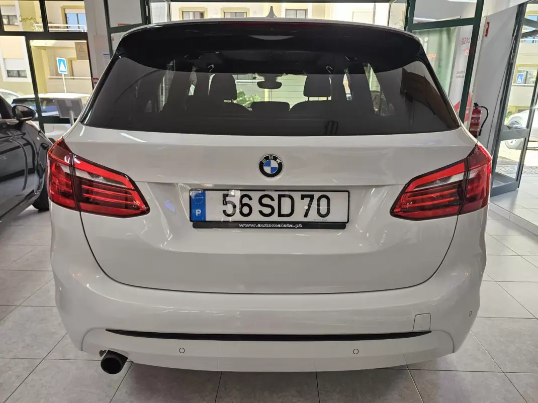 BMW 218 Active Tourer 2015 - 18300 EUR, 105000 km - AUTO.MOTO.pt - 105000km - foto 36 de 39