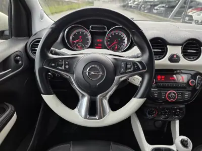 Opel Adam 2014 - 9990 EUR, 122000 km - AUTO.MOTO.pt - 122000km - foto 18 de 26