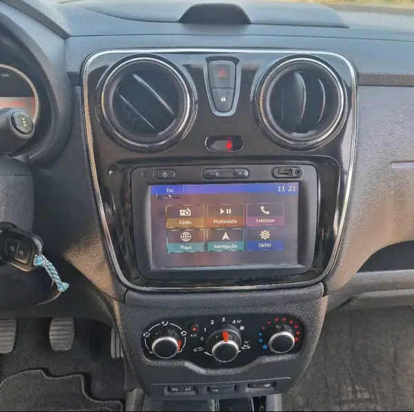 Dacia Lodgy 2017 - 10000 EUR, 44500 km - AUTO.MOTO.pt - 44500km - foto 14 de 18