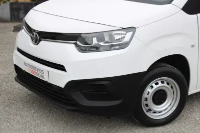 Toyota Proace City 1.5D L1 Active 2020 - 12990 EUR, 180000 km - AUTO.MOTO.pt - 180000km - foto 4 de 19