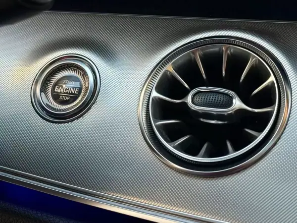 Mercedes-Benz E 220 2017 - 29390 EUR, 193800 km - AUTO.MOTO.pt - 193800km - foto 3 de 41