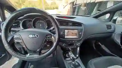Kia Ceed SW 2016 — foto 3 de 6