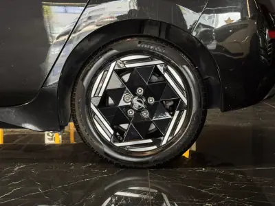 Nissan Leaf 2022 - 15990 EUR, 95500 km - AUTO.MOTO.pt - 95500km - foto 13 de 32