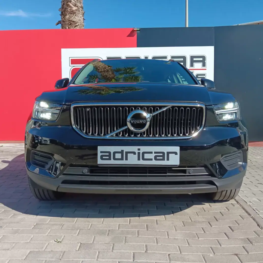 Volvo XC 40 2022 - 24500 EUR, 108137 km - AUTO.MOTO.pt - 108137km - foto 2 de 19