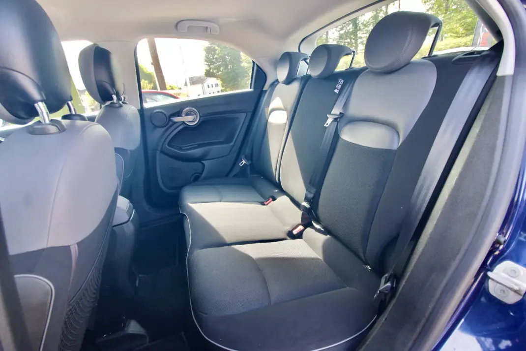 Fiat 500X 2016 - 11950 EUR, 140000 km - AUTO.MOTO.pt - 140000km - foto 11 de 33