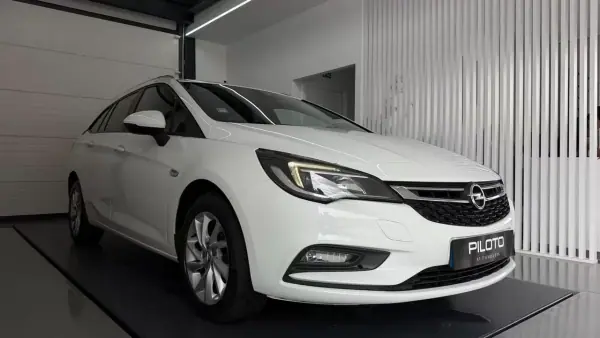 Opel Astra Sports Tourer 2019 - 9250 EUR, 203133 km - AUTO.MOTO.pt - 203133km - foto 6 de 28