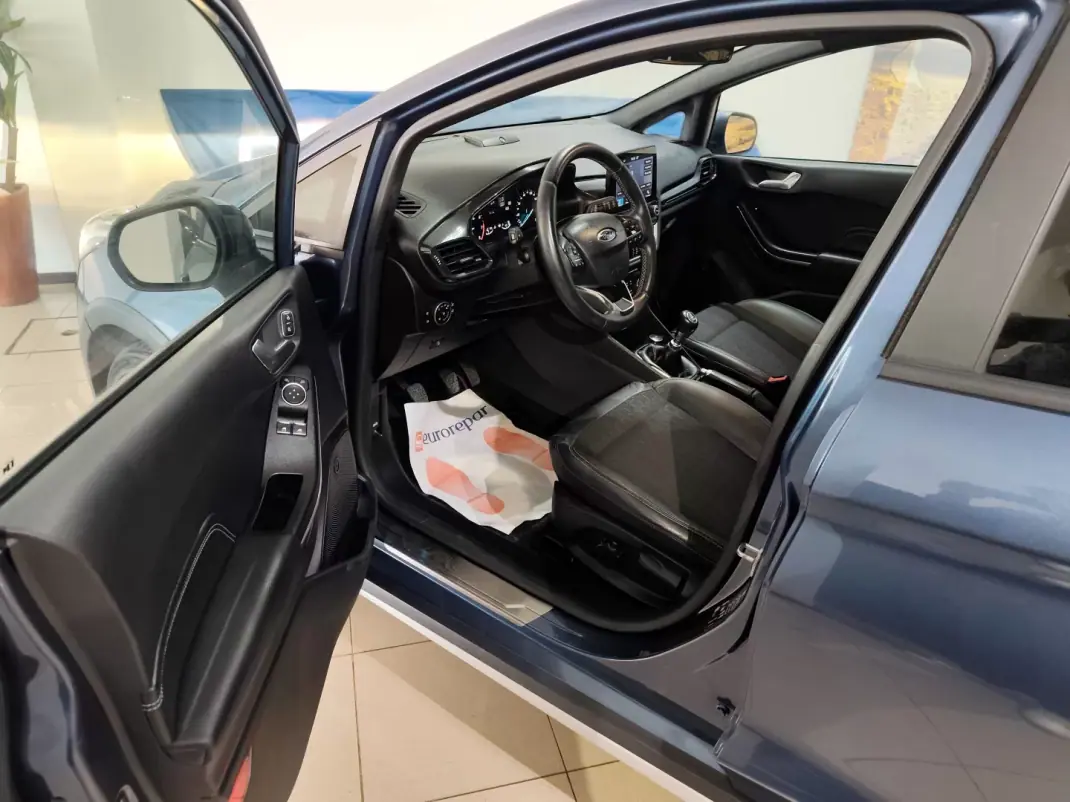 Ford Fiesta 2019 - 12800 EUR, 78000 km - 78000km - foto 10 de 22