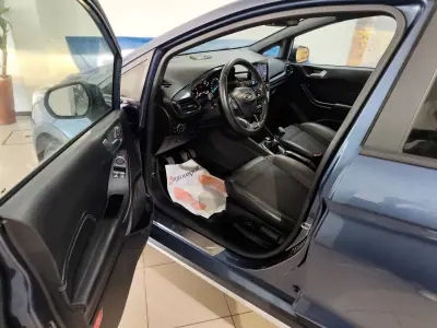 Ford Fiesta 2019 - 12800 EUR, 78000 km - AUTO.MOTO.pt - 78000km - foto 10 de 22